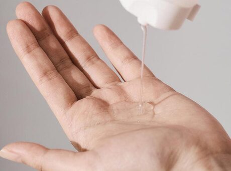 Tone-Brightening-Cleansing-Gel-Foam 5