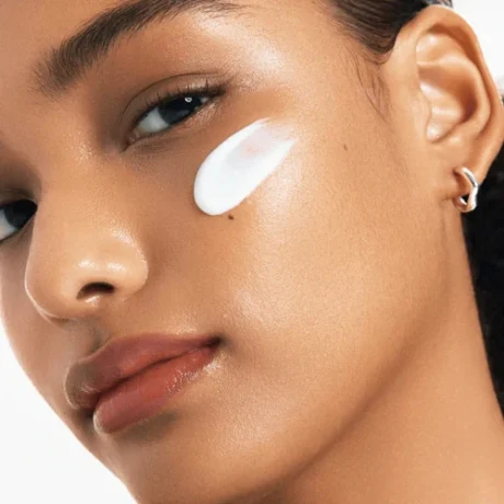 Zero Cast Moisturizing Finish Sunscreen 05
