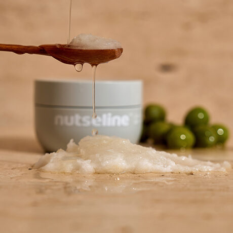 aroma nut grey body scrub 2