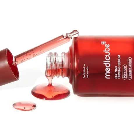 medicube EGF NAD FIRMING SERUM – további termékbemutató / textúra
